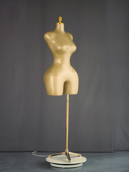 1PCS &nbsp;plus-size dress form mannequin with base ,Upper body display for sexy girls outfits.Golden paint plastics torso